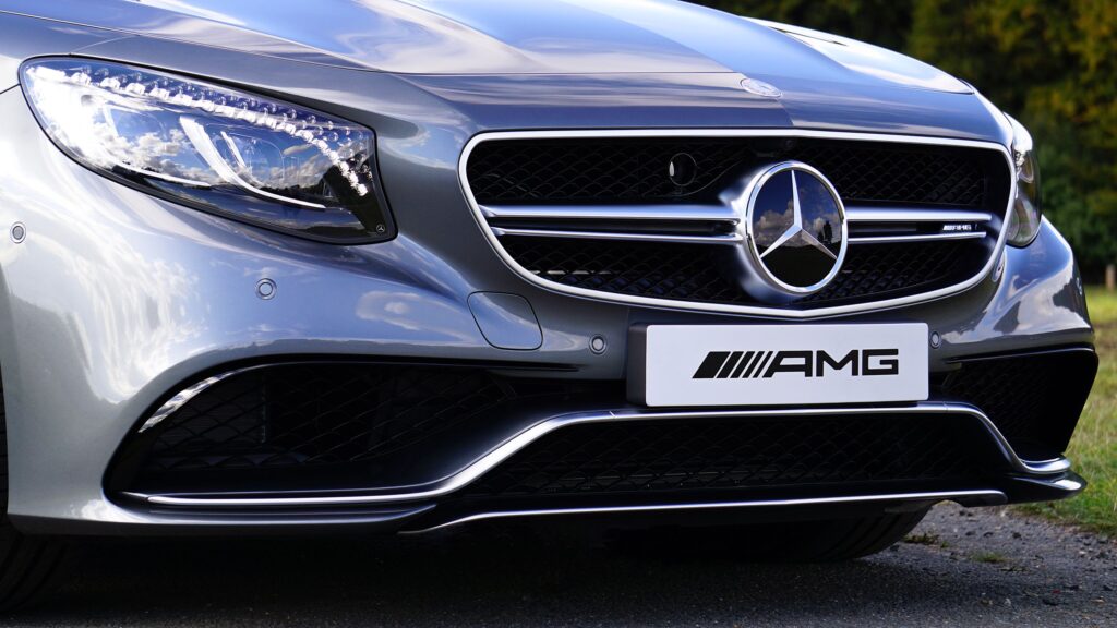 Mercedes-AMG S 63 grille and three-pointed star